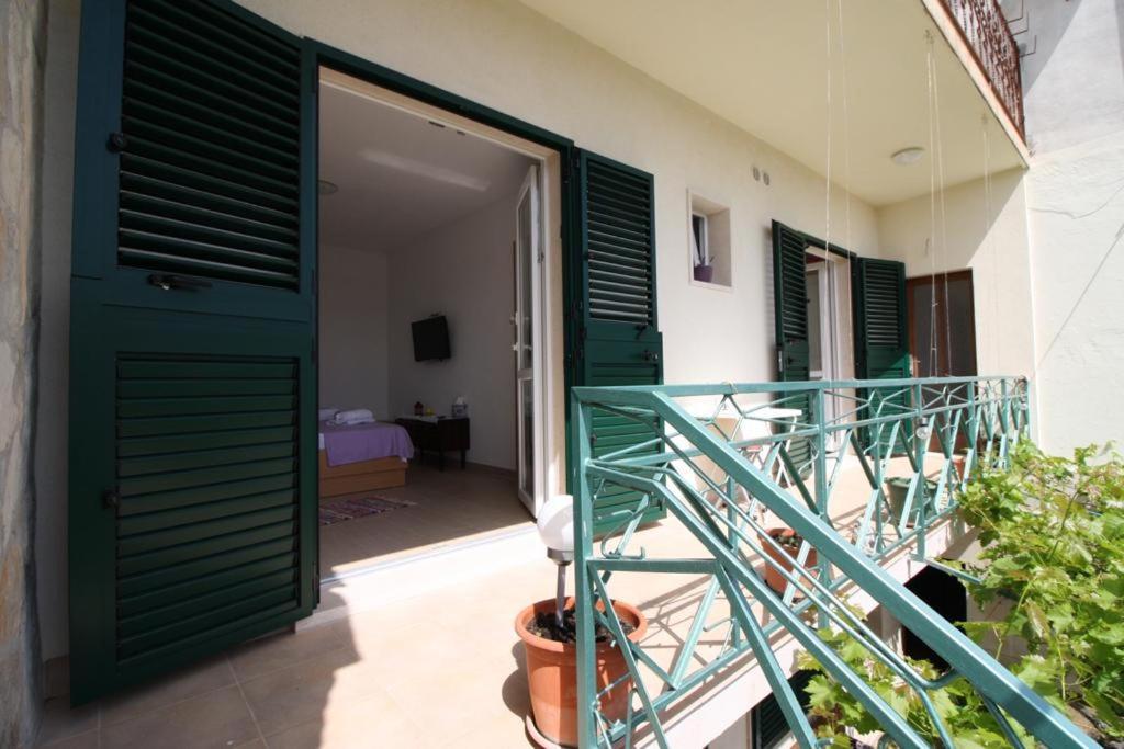 Privatna Soba Gita Apartment Сумартин Екстериор снимка